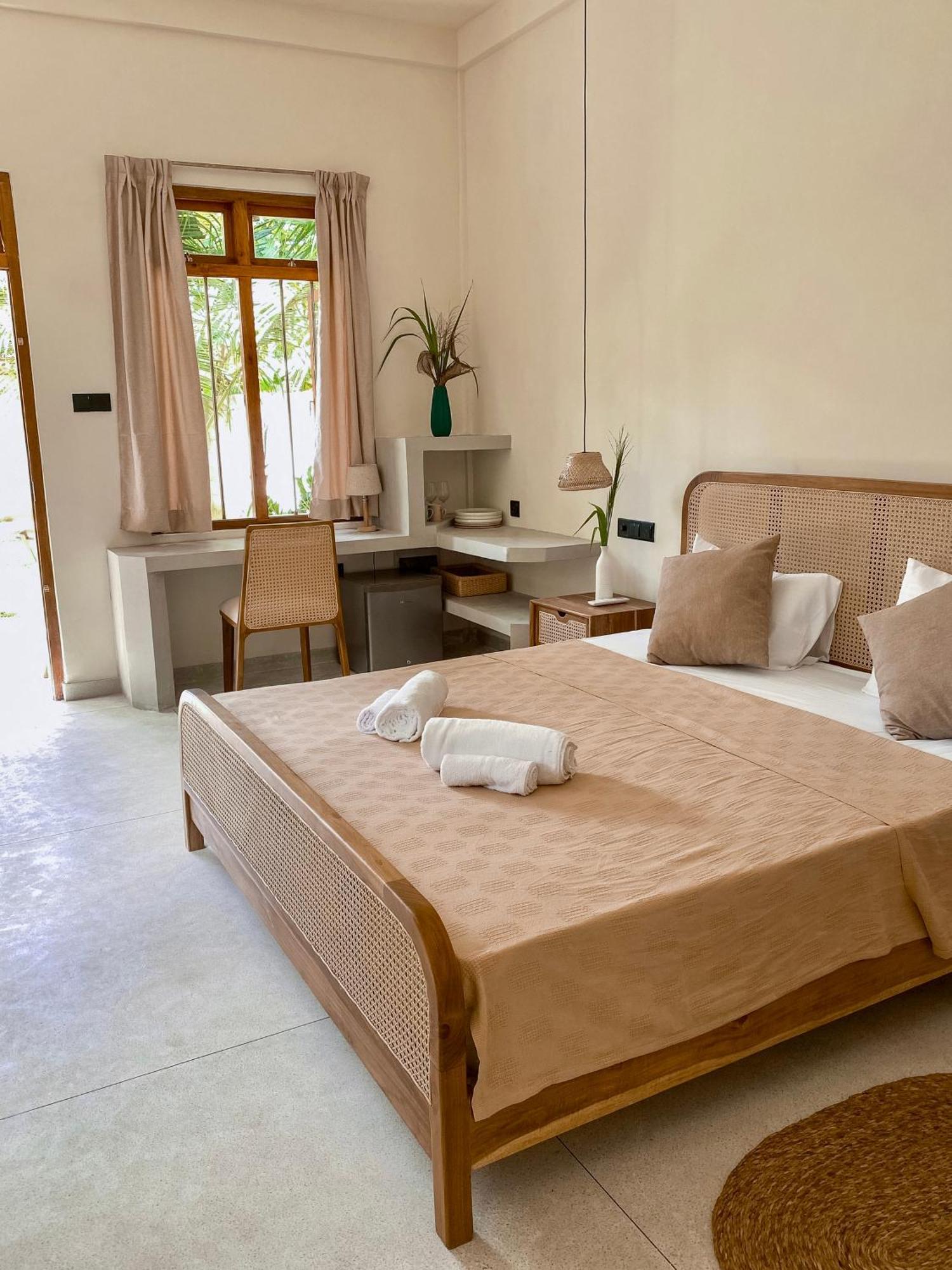 The Palm Private Cottages Midigama Kelet Kültér fotó